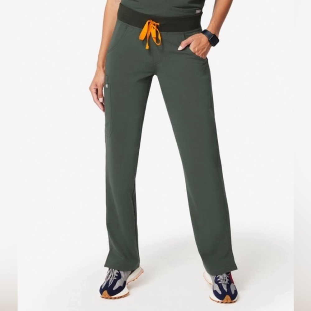 FIGS Moss Kade Cargo Scrub Pants